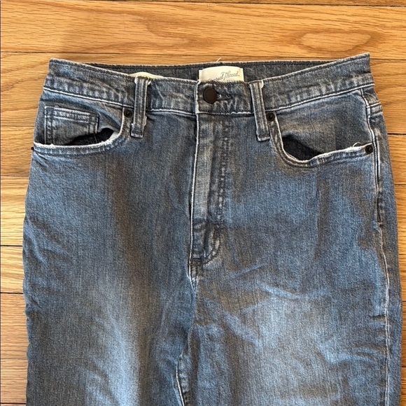 Universal Thread 8 29R Women Vintage Straight Leg Distressed Denim Jeans - Picture 2 of 7